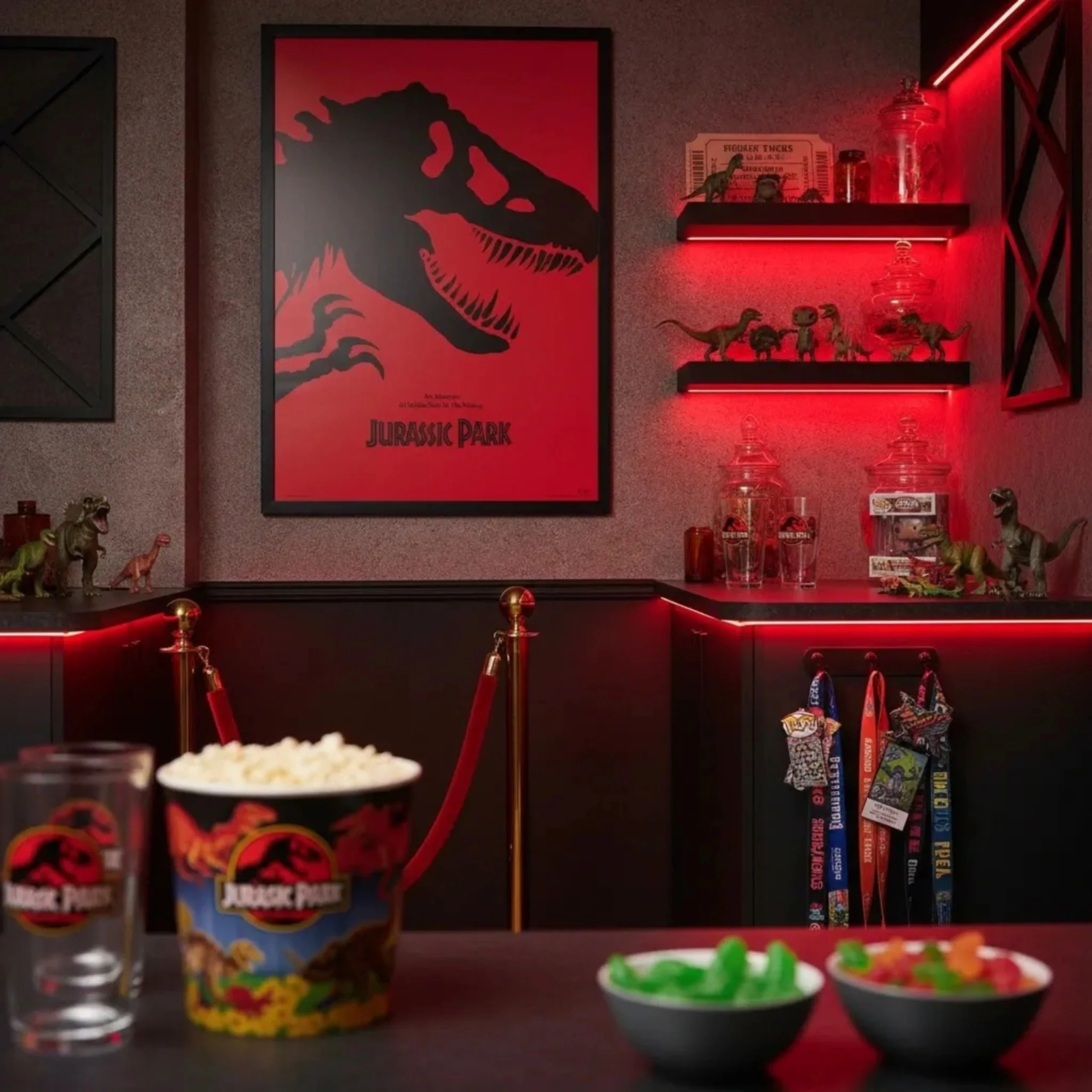 GB Posters Jurassic Park Red 61 x 91.5cm Maxi Poster - Image 4